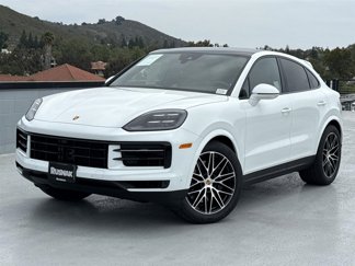 Used 2025 Porsche Cayenne Coupe image 1