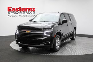 Used 2023 Chevrolet Suburban LT image 1