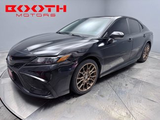 Used 2023 Toyota Camry SE image 1