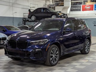 Used 2021 BMW X5 M50i image 1