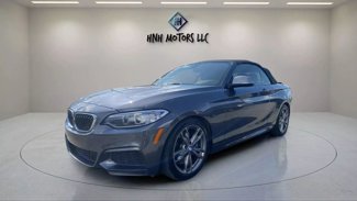 Used 2016 BMW M235i Convertible image 1