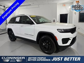 Used 2024 Jeep Grand Cherokee Altitude image 1