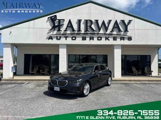Used 2024 BMW 530i image 1