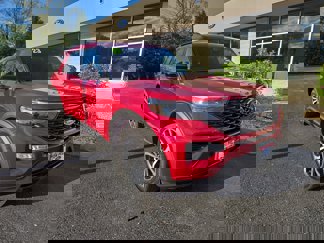 Used 2023 Ford Explorer ST-Line w/ Class IV Trailer Tow Package image 1