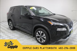 Used 2023 Nissan Rogue SV image 1