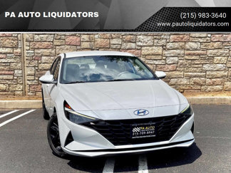 Used 2022 Hyundai Elantra SEL image 1