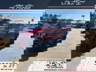 Used 2021 Jeep Grand Cherokee Laredo X image 1