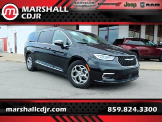 Used 2023 Chrysler Pacifica Limited image 1