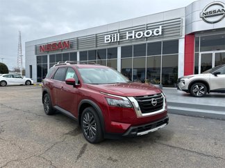 New 2025 Nissan Pathfinder SL w/ SL Premium Package image 1