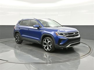 Certified 2023 Volkswagen Taos SEL image 1