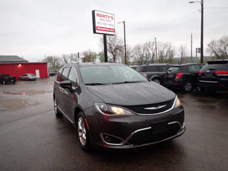 Used 2018 Chrysler Pacifica Touring-L w/ Tire & Wheel Group image 1