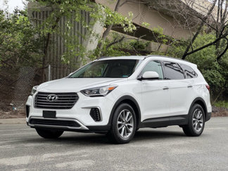 Used 2018 Hyundai Santa Fe SE image 1