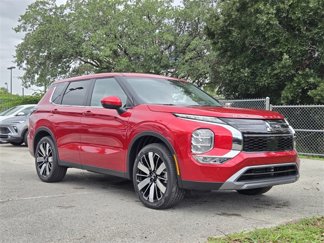 New 2025 Mitsubishi Outlander SE image 1
