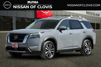 New 2025 Nissan Pathfinder Platinum image 1