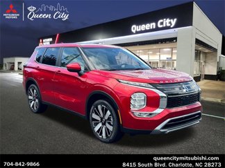 New 2025 Mitsubishi Outlander SE image 1