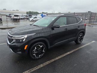 Used 2024 Kia Seltos EX image 1