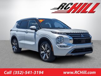 New 2025 Mitsubishi Outlander SEL image 1
