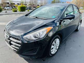 Used 2017 Hyundai Elantra GT image 1