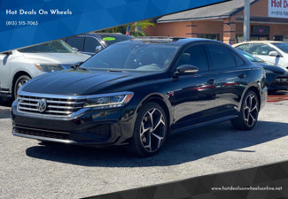 Used 2020 Volkswagen Passat 2.0T R-Line image 1