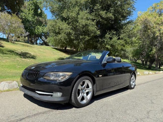 Used 2013 BMW 335i Convertible image 1