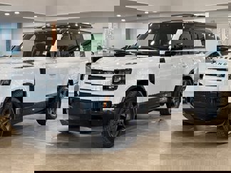 Used 2023 Land Rover Defender 130 X-Dynamic SE image 1