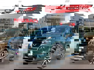 New 2025 Nissan Pathfinder Platinum image 1
