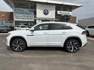 New 2025 Volkswagen Atlas Cross Sport SEL Premium R-Line image 1