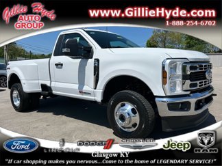 New 2025 Ford F350 XLT image 1