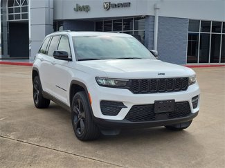 Used 2023 Jeep Grand Cherokee Altitude image 1