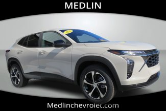 New 2026 Chevrolet Trax RS image 1