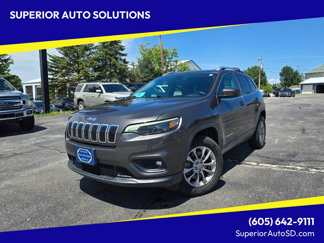 Used 2019 Jeep Cherokee Latitude Plus w/ Cold Weather Group image 1