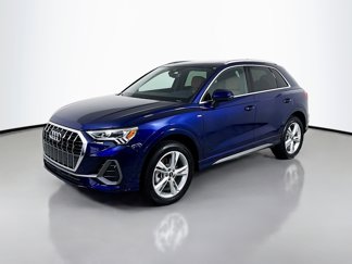 Used 2024 Audi Q3 2.0T Premium w/ Convenience Package image 1