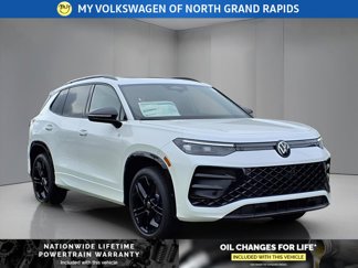 New 2025 Volkswagen Tiguan SE R-Line image 1