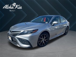 Used 2024 Toyota Camry SE image 1