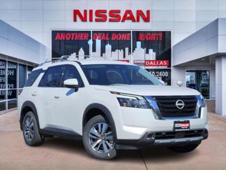 New 2025 Nissan Pathfinder SL image 1