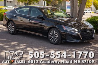 Used 2023 Nissan Altima 2.5 SV image 1