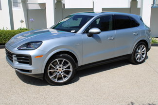 New 2025 Porsche Cayenne E-Hybrid image 1