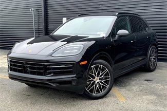 Certified 2025 Porsche Cayenne image 1