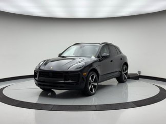 Used 2025 Porsche Macan image 1