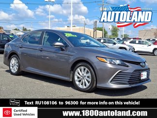 Certified 2024 Toyota Camry LE image 1
