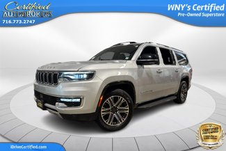 Used 2024 Jeep Wagoneer L Series II w/ Flexible Seating Group image 1