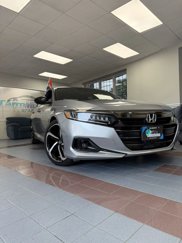 Used 2022 Honda Accord Sport image 1