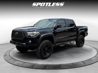 Used 2020 Toyota Tacoma TRD Off-Road image 1