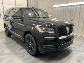Used 2024 Lincoln Navigator Reserve w/ Monochromatic Package image 1
