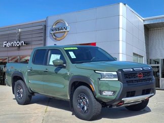 New 2025 Nissan Frontier PRO-4X w/ Pro Convenience Package image 1