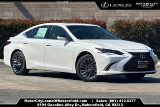 New 2025 Lexus ES 300h w/ Luxury Package image 1