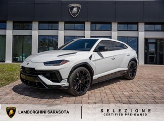 Used 2024 Lamborghini Urus S image 1