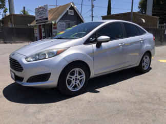Used 2018 Ford Fiesta SE image 1