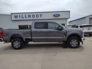 New 2025 Ford F350 4x4 Crew Cab Super Duty image 1