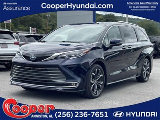 Used 2025 Toyota Sienna Platinum image 1